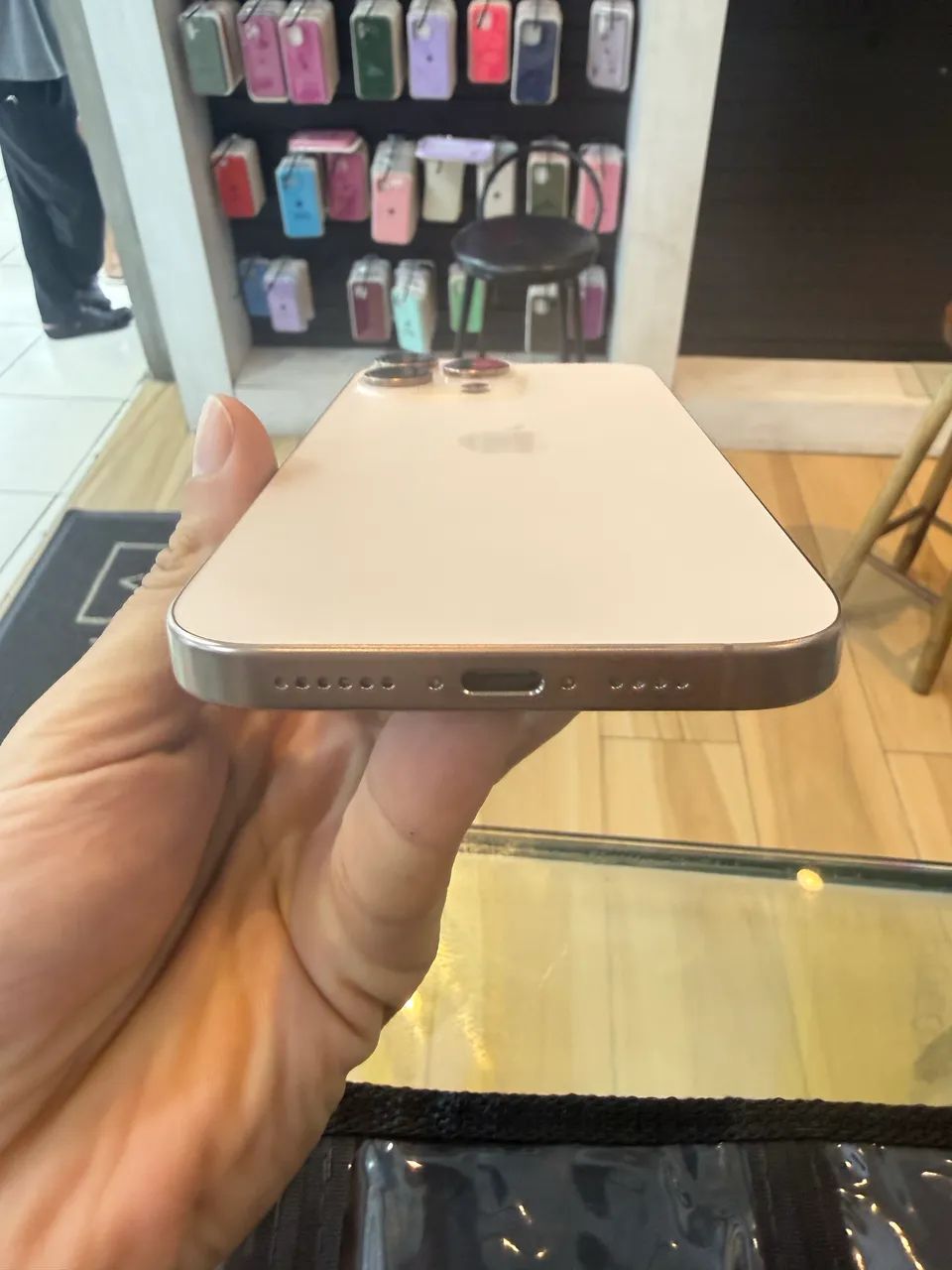 Iphone 16 pro Max 256 - Dourado  - Foto 3