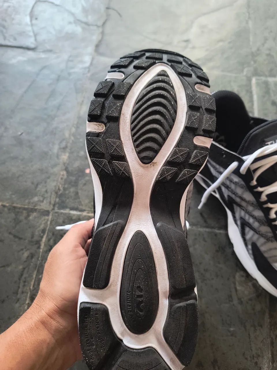 Tênis Nike Air Max TW - Foto 3