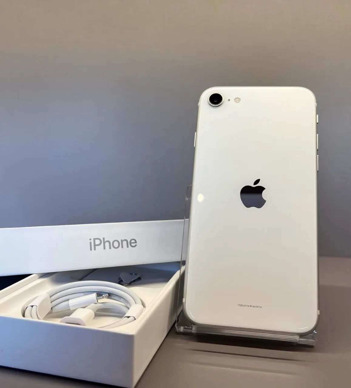 iPhone SE 128Gb - Branco