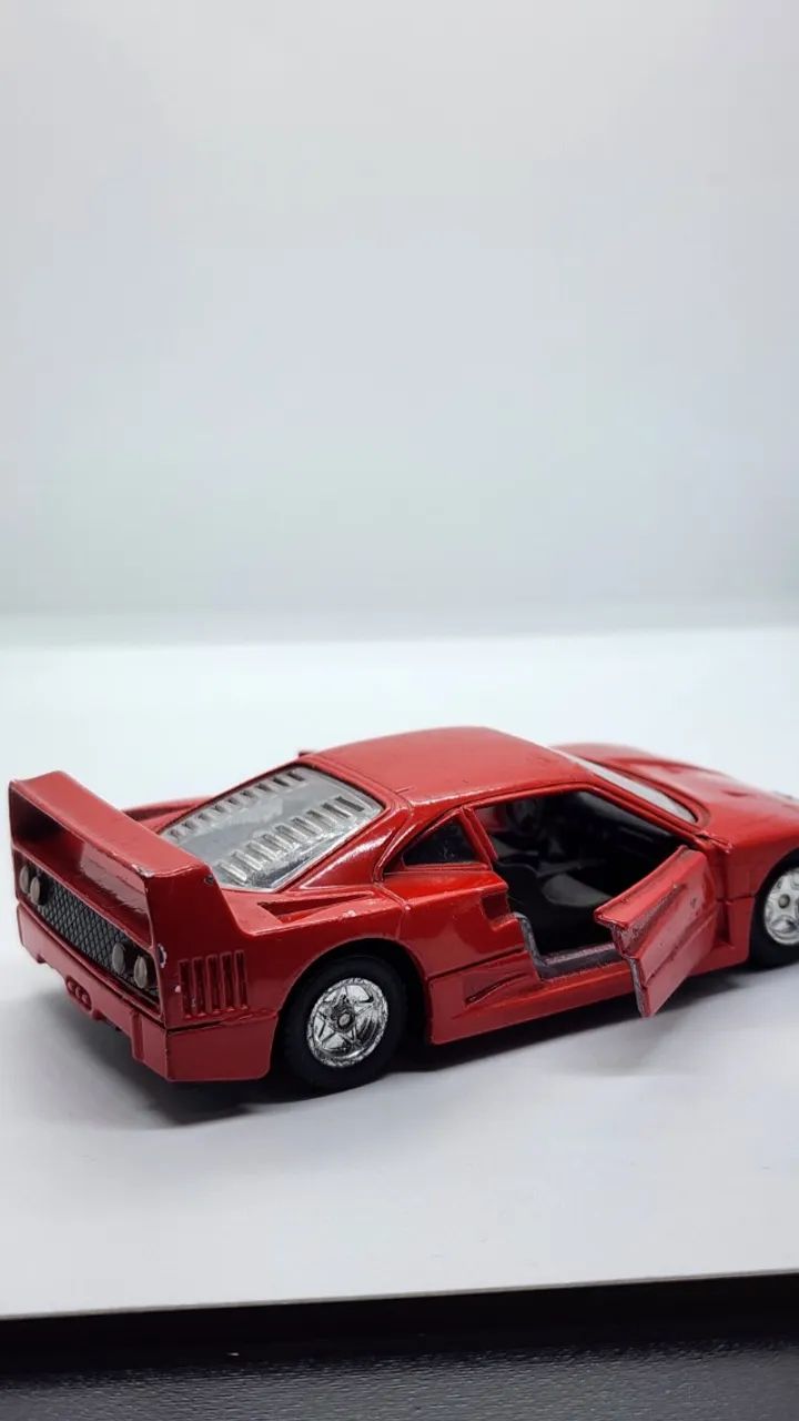 Ferrari F-40 - 1:39 - Foto 4