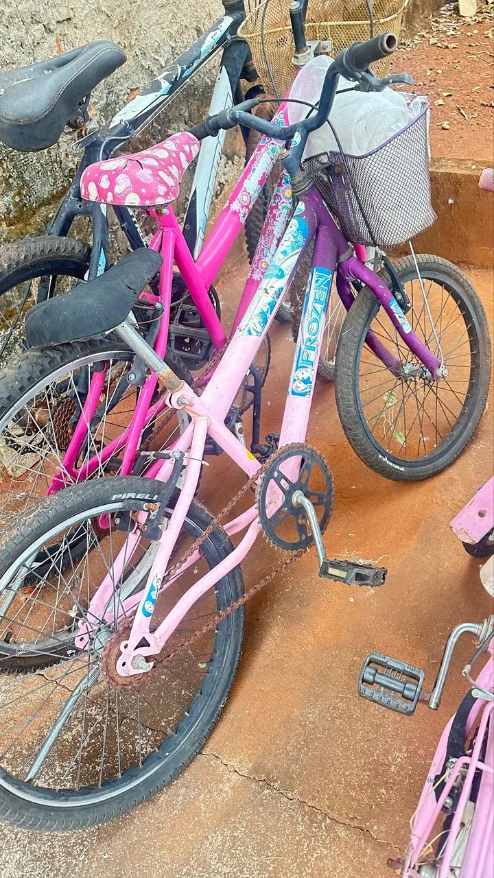 Vende-se 04 Bicicleta  - Foto 5
