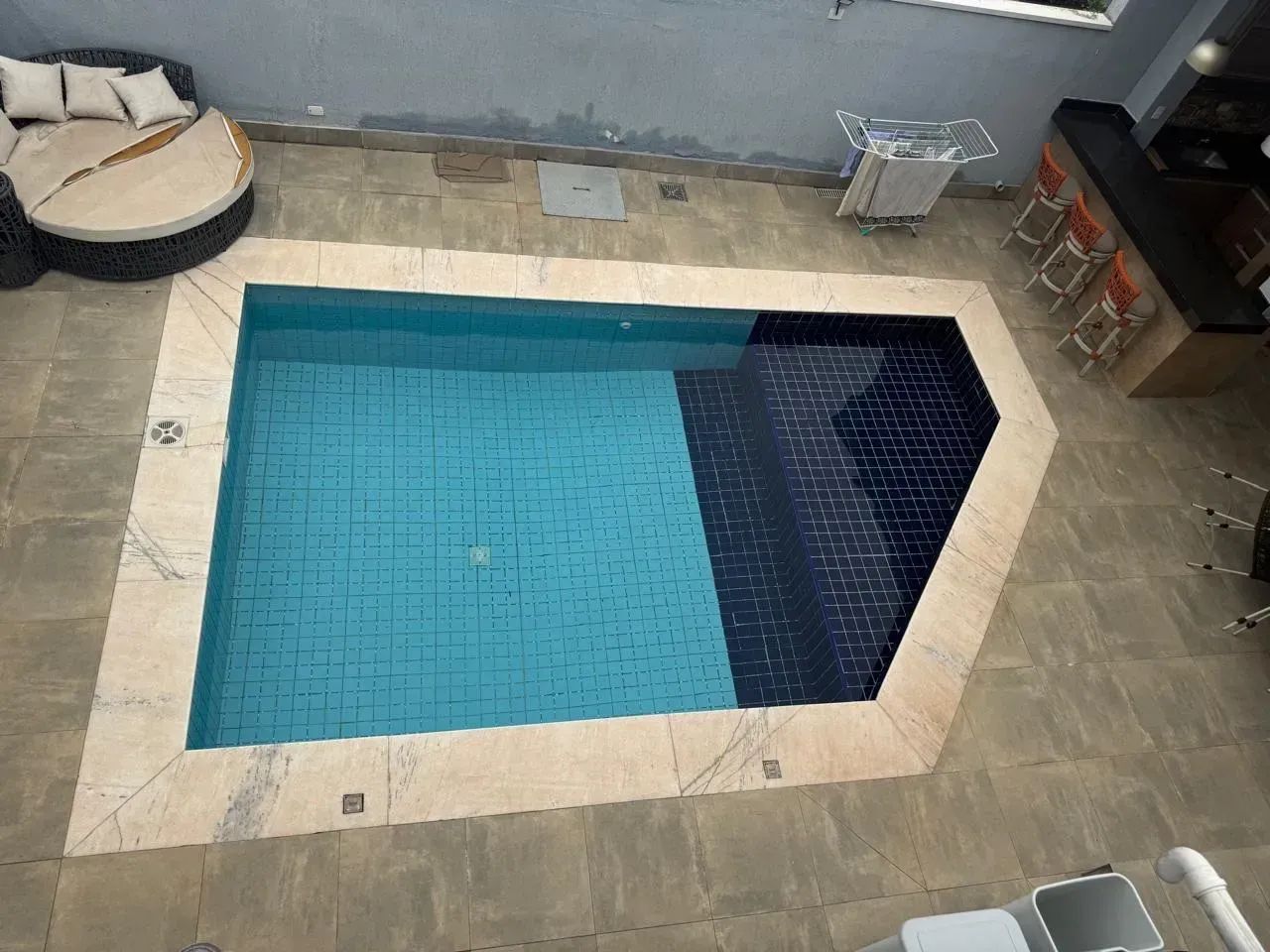 Oportunidade 5 dormitórios sendo 2 suites e 2 no térrea piscina e área gourmet - Foto 4