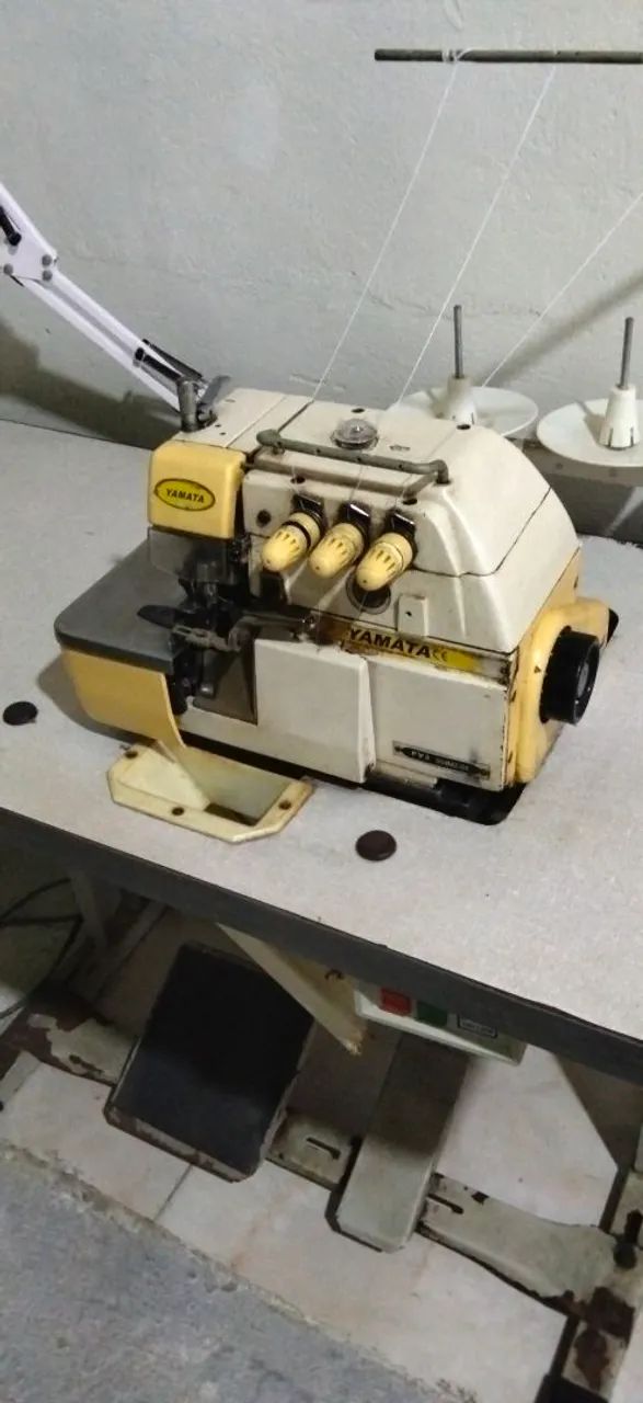 Vendo máquina overlok industrial  - Foto 2