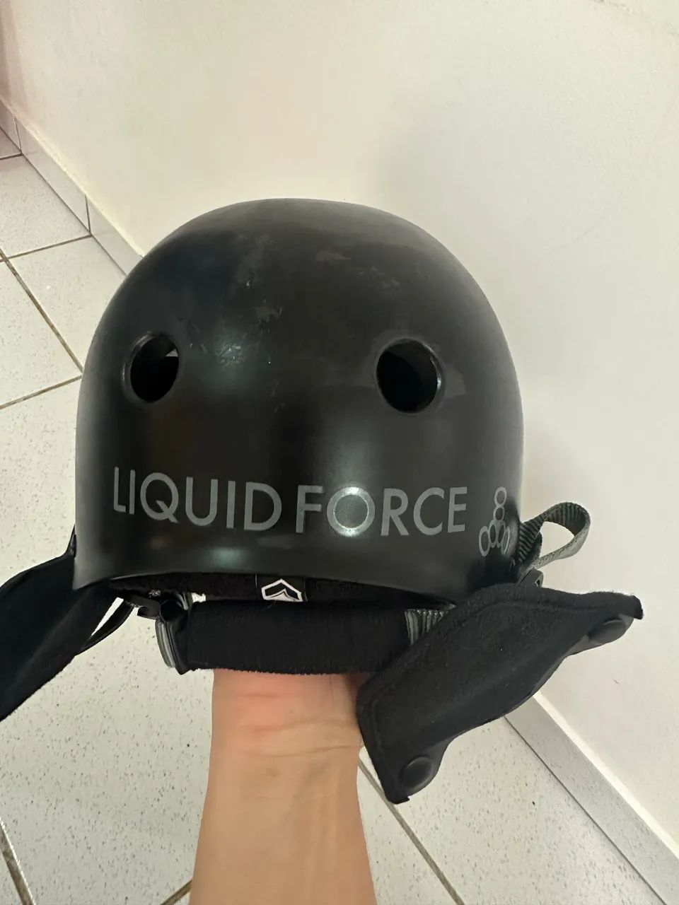 Capacete Liquid force  - Foto 3