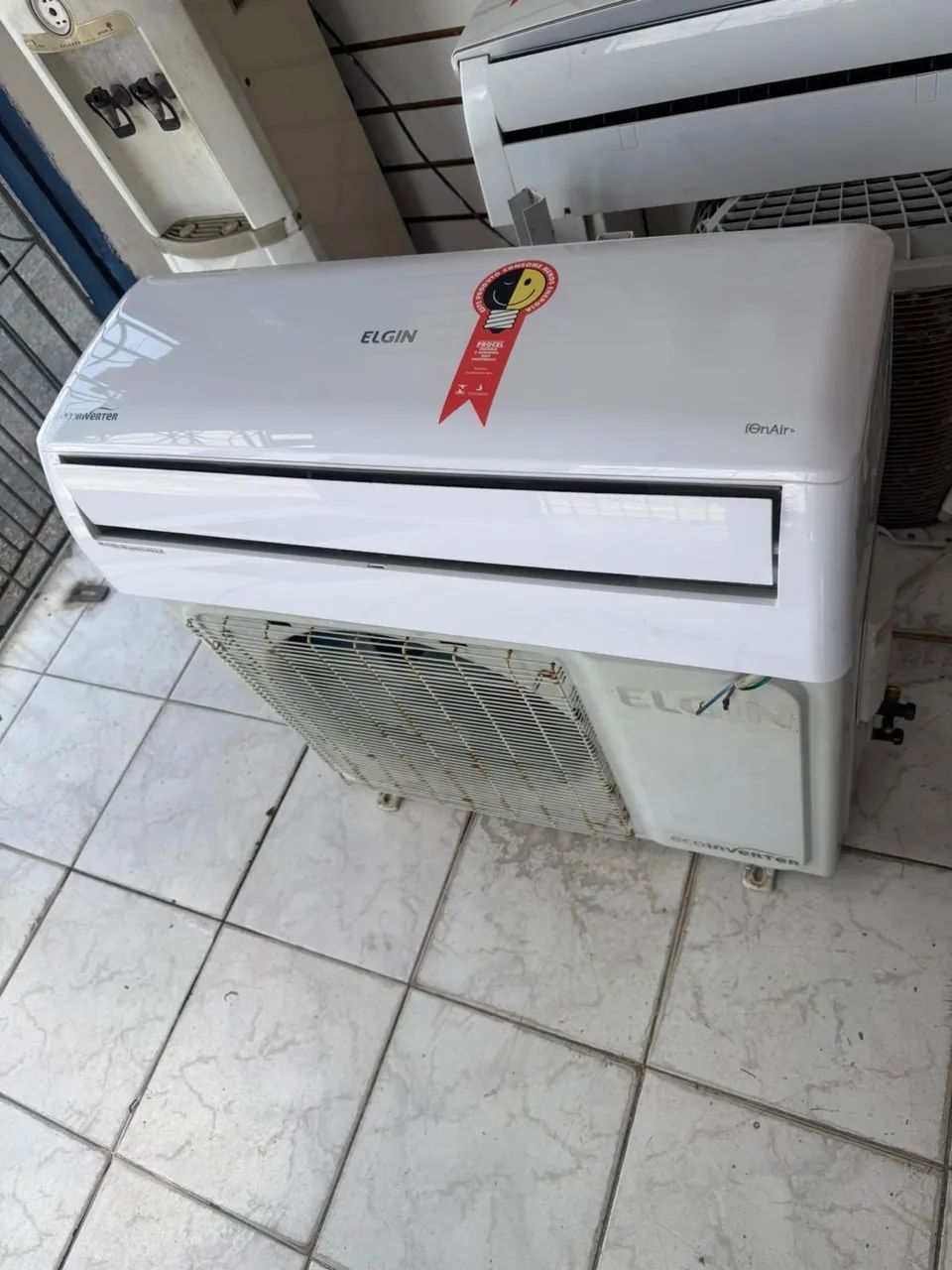 Ar-Condicionado 12. BTUs Inverter - Excelente Estado, e Funcionando Perfeitamente  - Foto 2