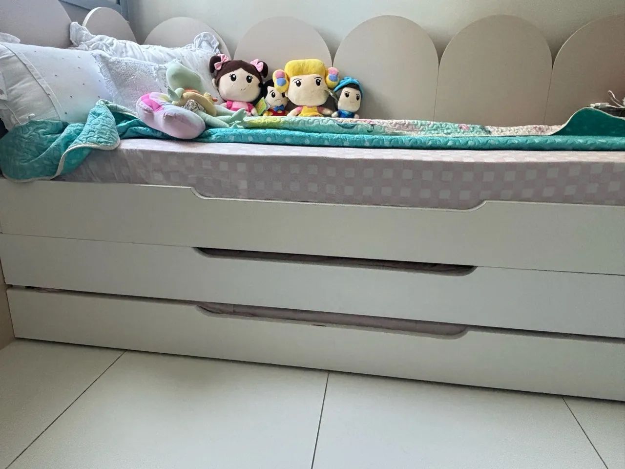 Vendo treliche de solteiro