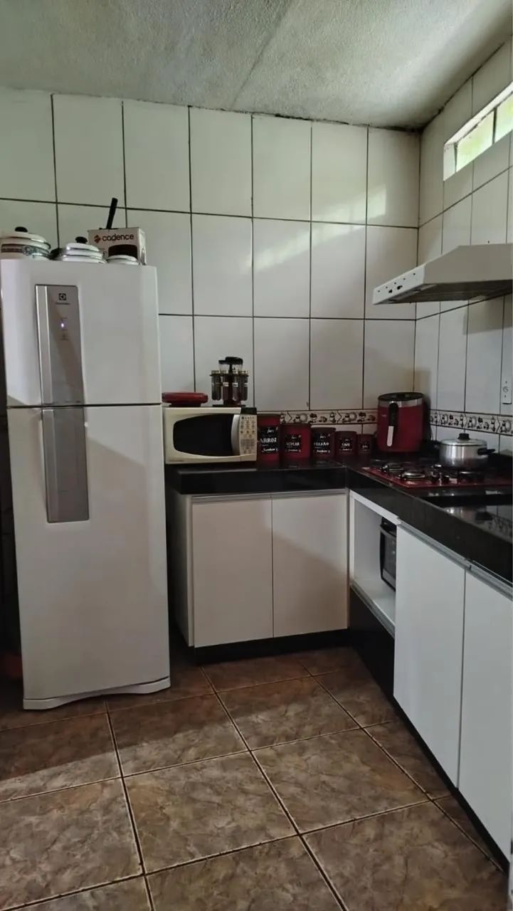 VENDE-SE CASA 9 COMODOS, GARAGEM E AREA DE CHURRASCO - Foto 4