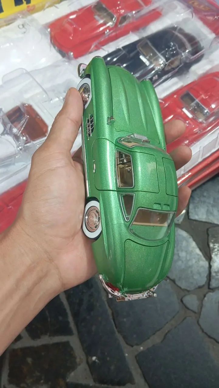 Carrinhos colecionáveis Material metal pegar corda abrir as portas   - Foto 3