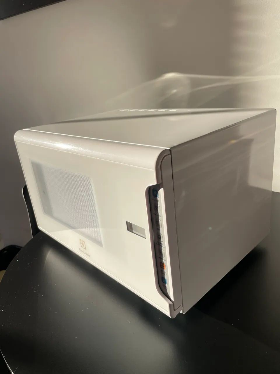 Micro-ondas 31L - Electrolux  - Foto 2