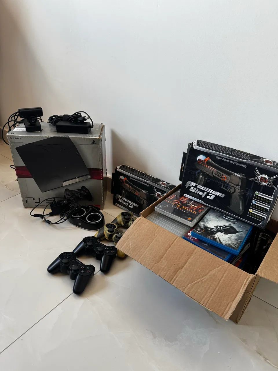 PS3 Desbloqueado  mais jogos e acessórios - Foto 2