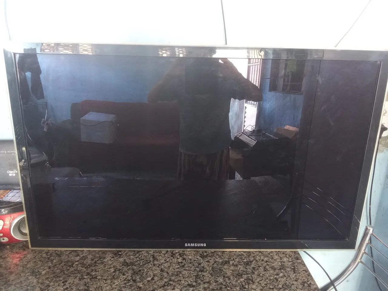 Tv Samsung 42 polegadas ( não é Smart)  110 v 
