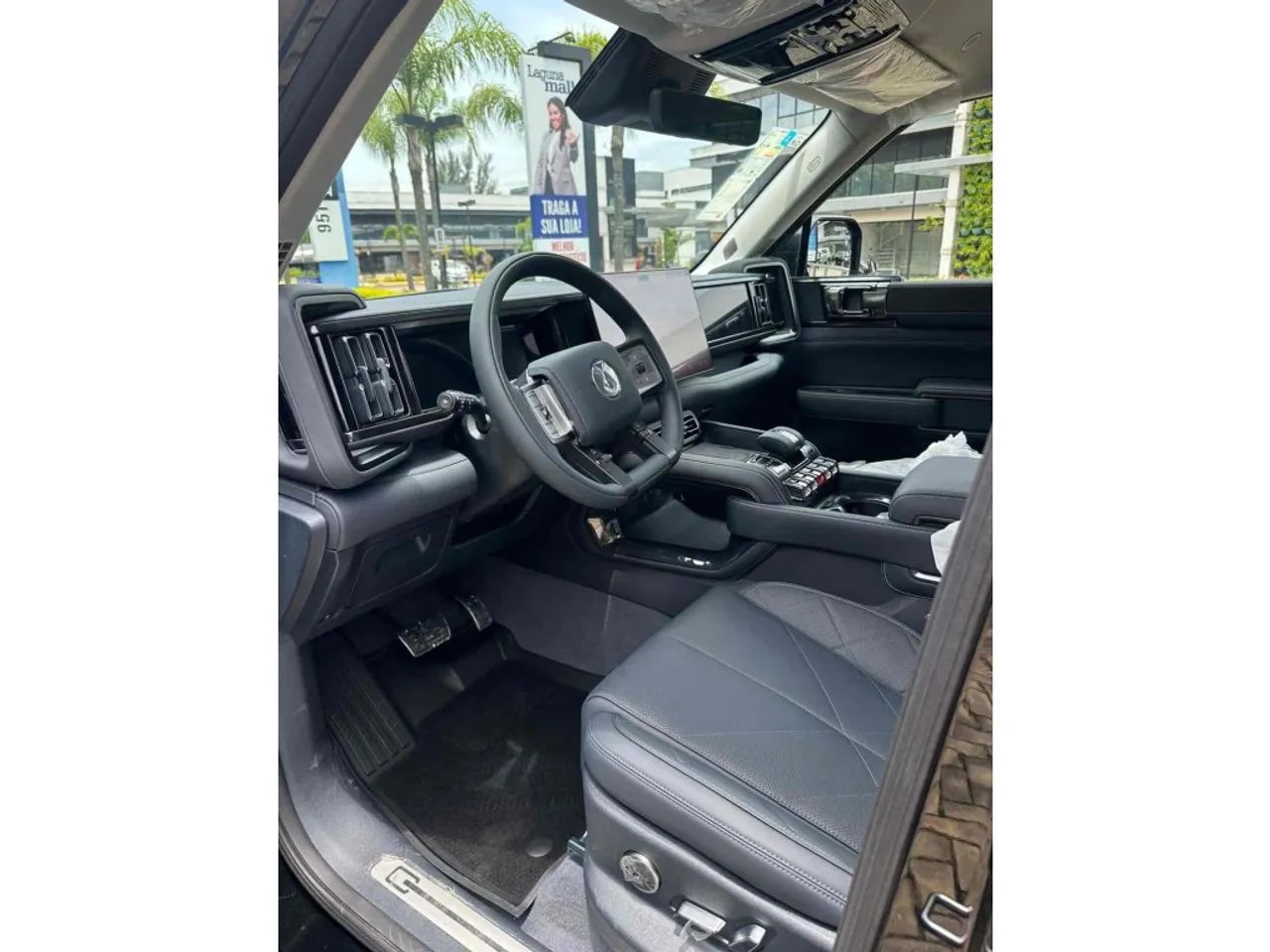 Denza B5 SUV híbrido plug-in, foto 9 de 10