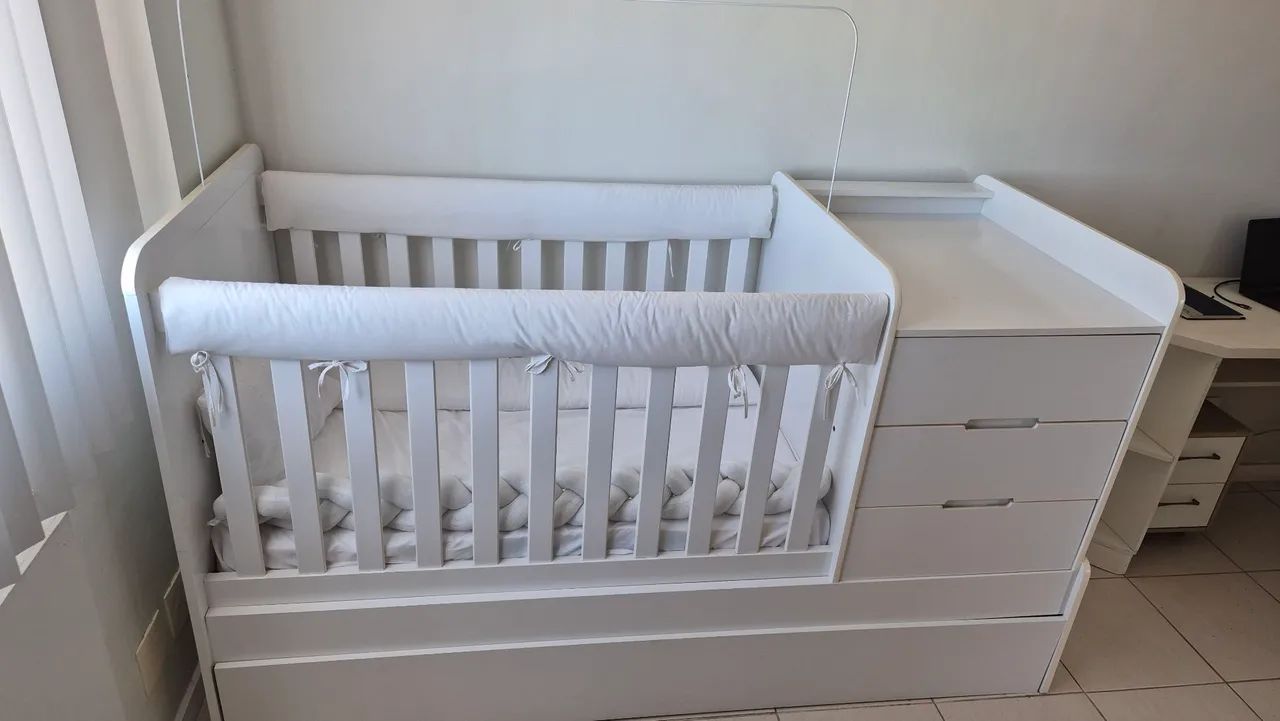 Berço 3 em 1 grão de gente. Possui cama de apoio e gaveteiro. - Foto 2