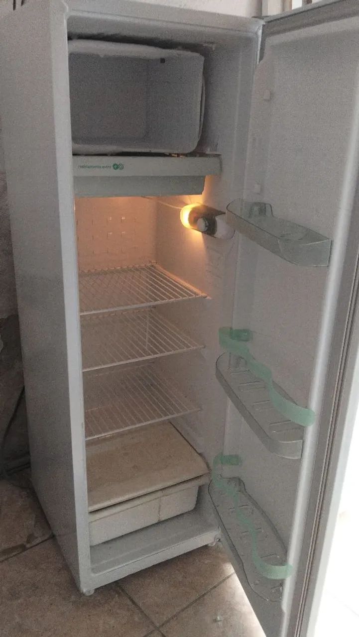 Geladeira palito 