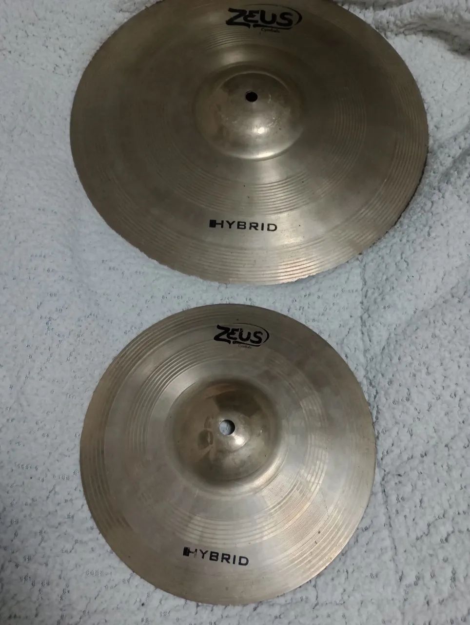 Pratos de bateria 