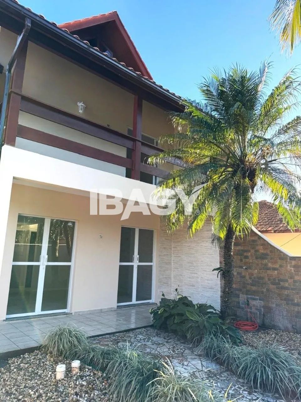 Excelente Casa 4 dormitório(s) em Rio Tavares - Florianópolis - Foto 2