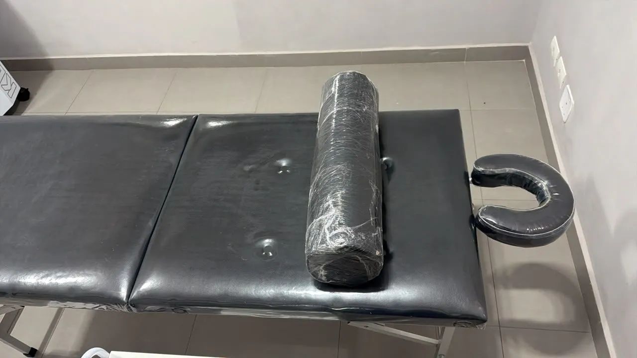 Maca, escada e carrinho