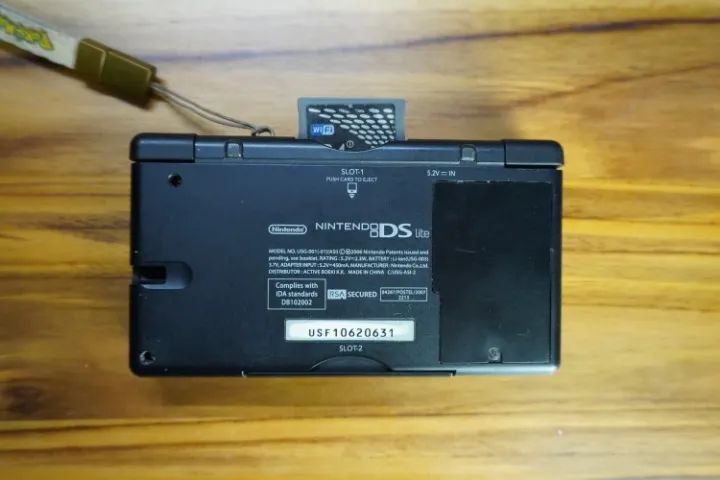 Nintendo DS Lite + R4 - (RESERVADO) - Foto 5