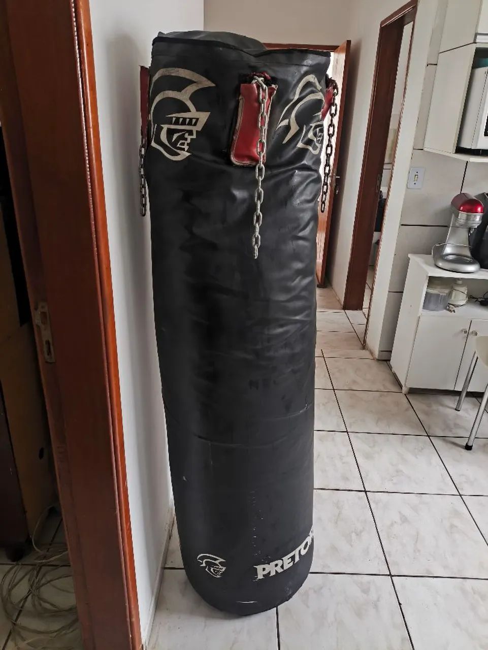 Saco de pancada 1,60m cheio + suporte para parede - Foto 4