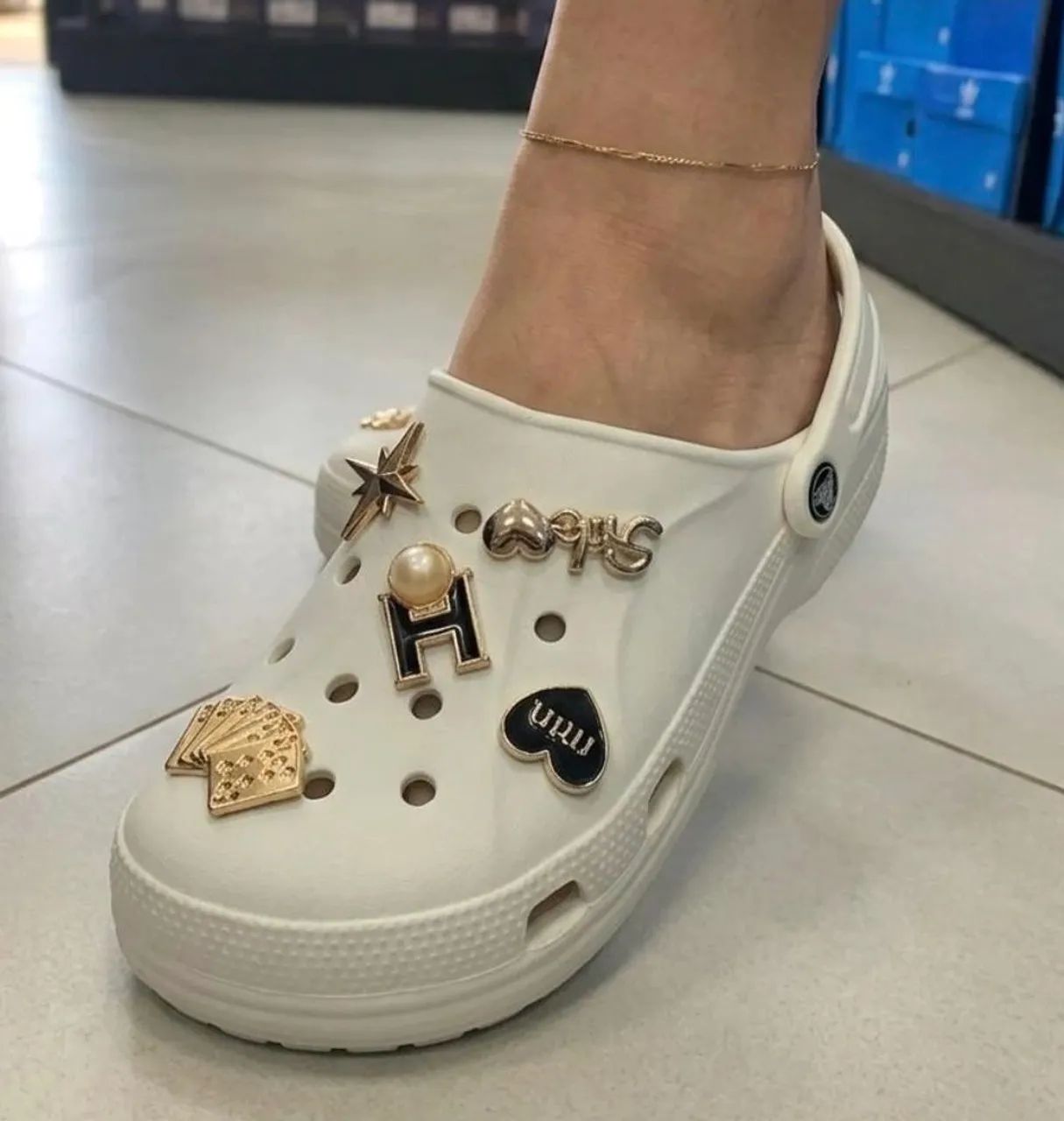 Sandália Crocs  - Foto 5