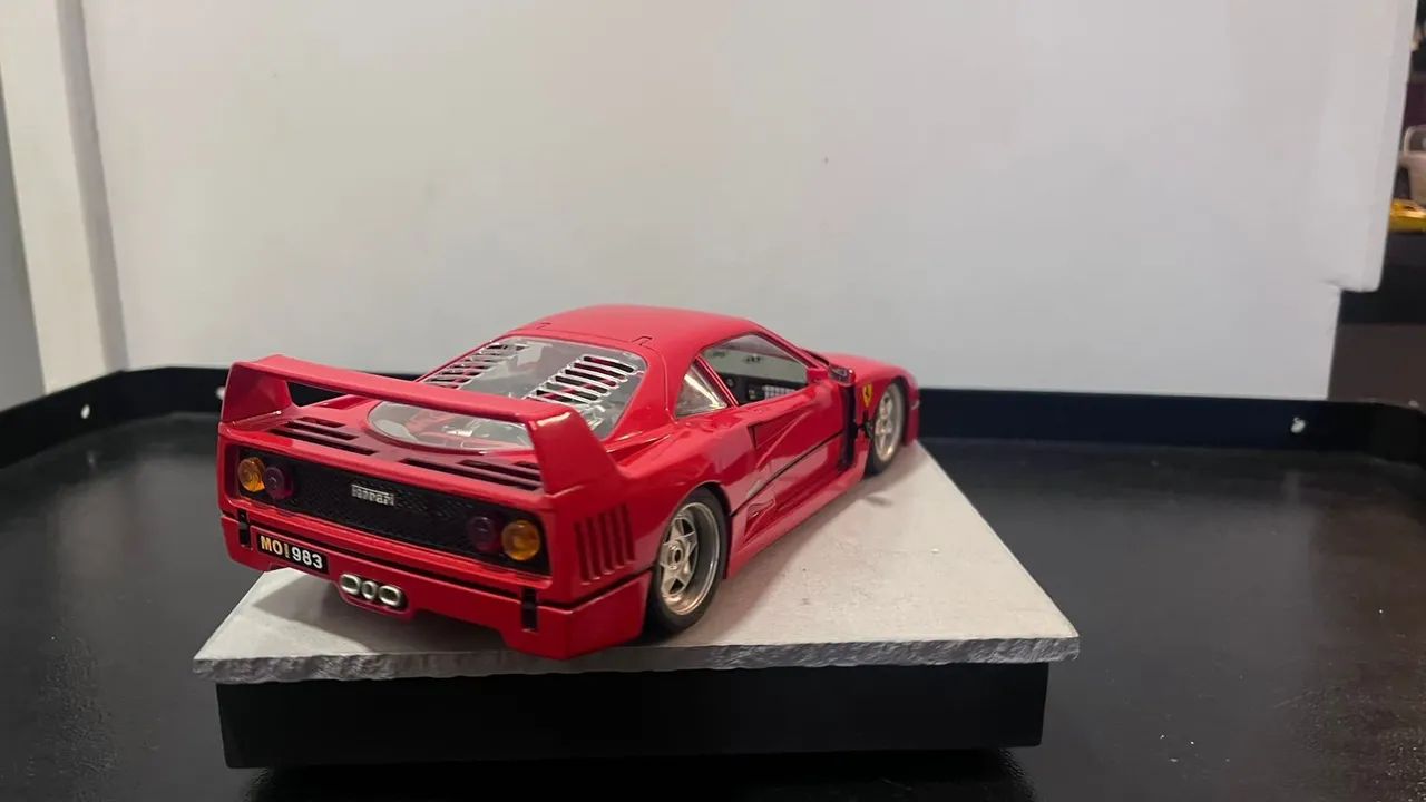 Ferrari F40 1/18 Raridade - Brinquedos e Jogos - Cruzeiro Novo