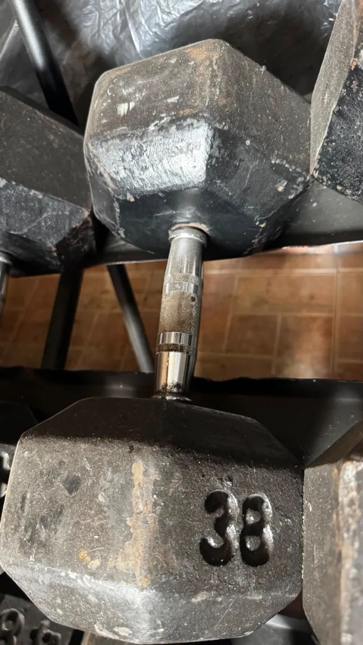 Halteres do 32 ao 50kg com Pegada Antiderrapante (Preço na Descrição) - Foto 4