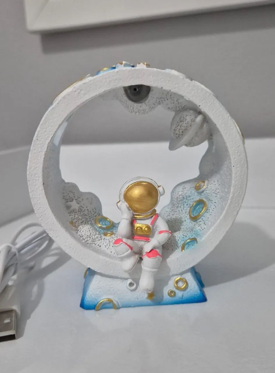 Mini luminária astronauta nova - Foto 4