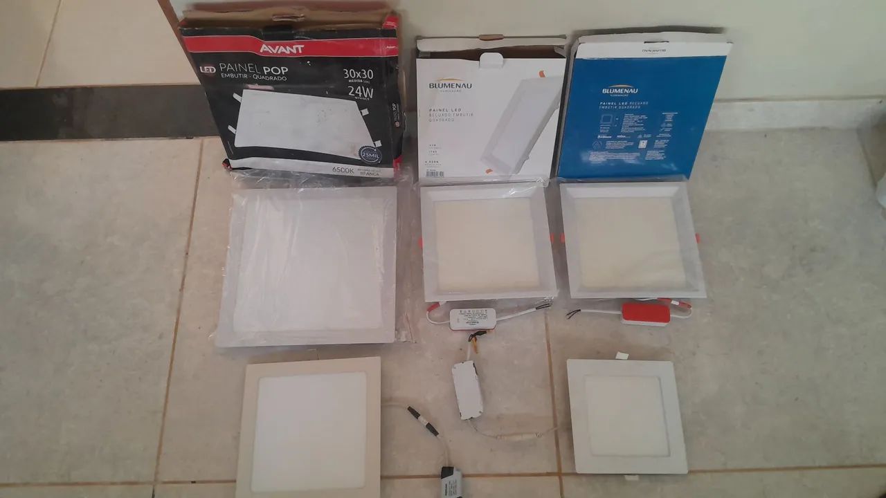 Vendo painéis de LED e Plafon de embutir - Foto 2