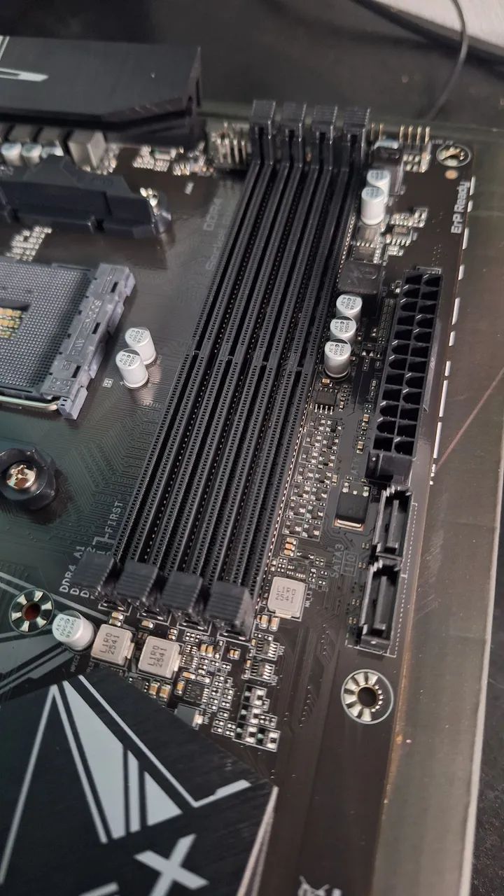 Placa-Mãe AM4 Gigabyte B550 Gaming X V2 - Foto 5