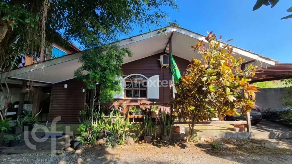 Casa à venda Rua José Serafim dos Santos, Barra da Lagoa - Florianópolis