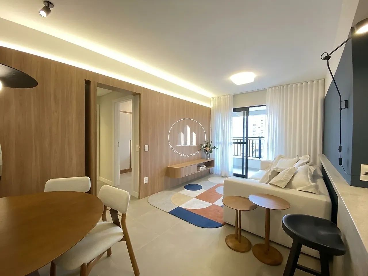 Apartamento 02 Dormitórios Com Suíte Mobiliado - PLC - Foto 2