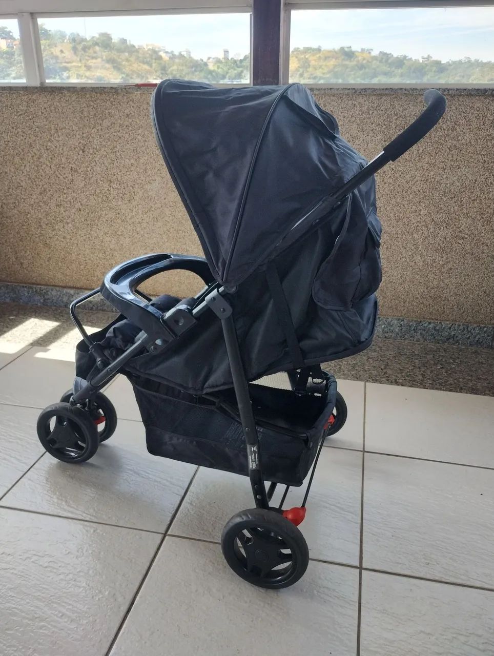 Carrinho de bebe com bebê conforto  - Foto 5