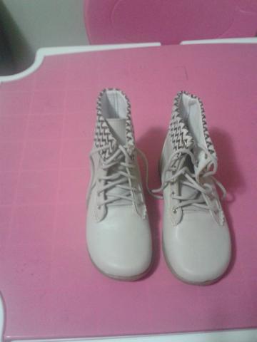 Lindo par de botas - Foto 3