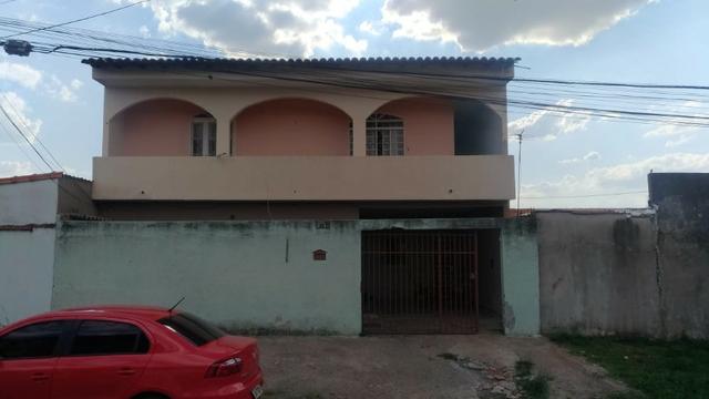 Sobrado no Recanto das Emas! QD 105