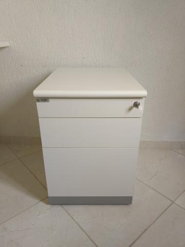Bancada de trabalho MDF branco + cadeiras de escritório+ móvel arquivo - Foto 5