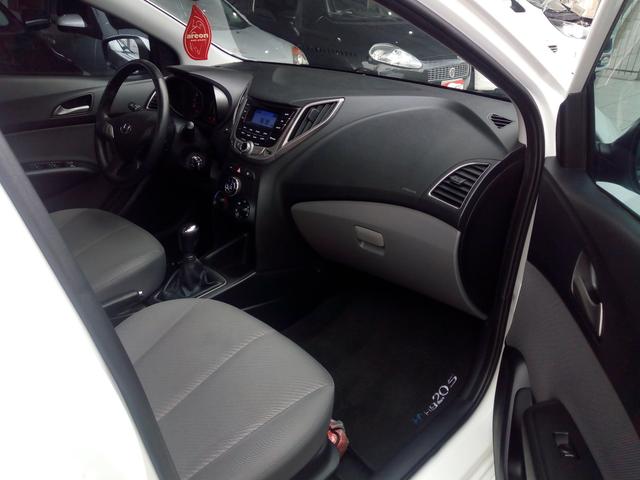 Hb20s 1.6 premium bem cuidado 67.000km - Foto 9