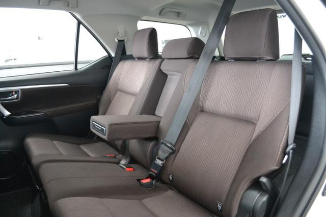 Hilux SW4 SR 2.7 4X2 Flex AUT - 2017 - Foto 8
