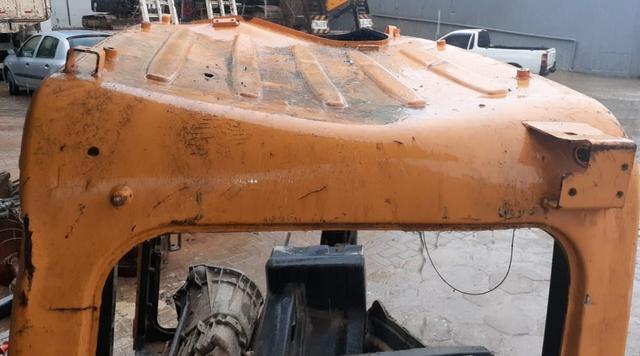 Cabine Escavadeira hidráulica Hyundai R 140 - Foto 2
