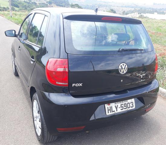 Vende se Fox 1.0 trend 10/11 _ 58 mil km originais - Foto 2
