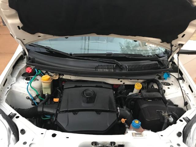 Vendo Palio Essence 1.6 Manual Completo 2014/2015 - Único dono - Foto 9
