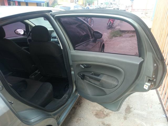 Fiat Punto 1.4 Attractive 2011 Completo - Foto 12