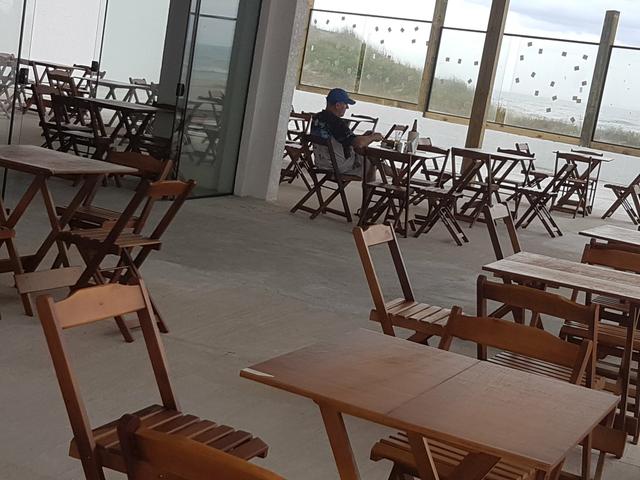 Comjunto de mesa dobrável de madeira - Foto 5