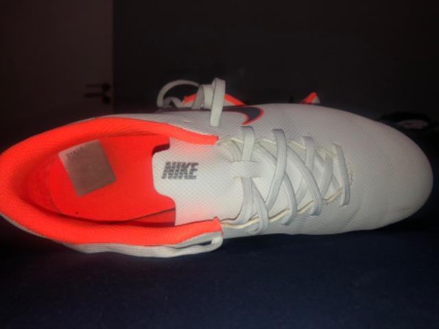 Chuteira Nike com travas n 41 Semi Nova - Foto 4