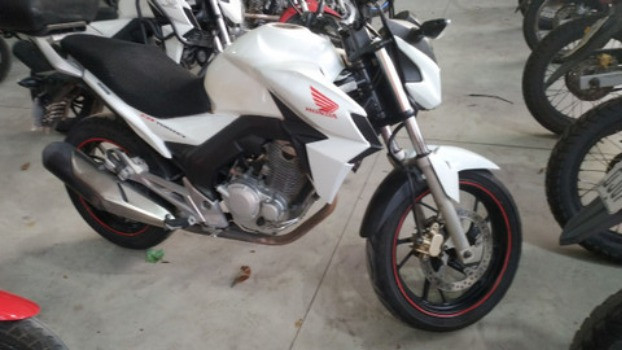 CB TWISTER/TROCO POR MOTO MENOR VALOR/EM ATÉ 48X NO CARNÊ/36X NO CARTÃO DE CRÉDITO