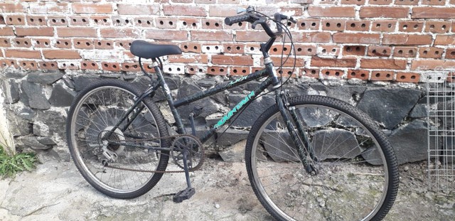 Bicicleta aro 26 com 18 marchas - Foto 5