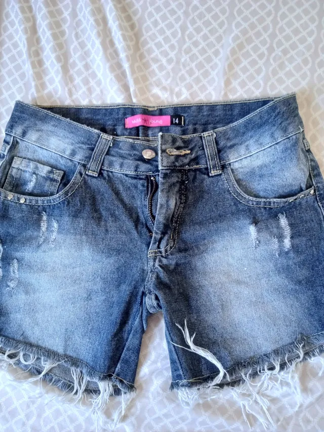 Short menina