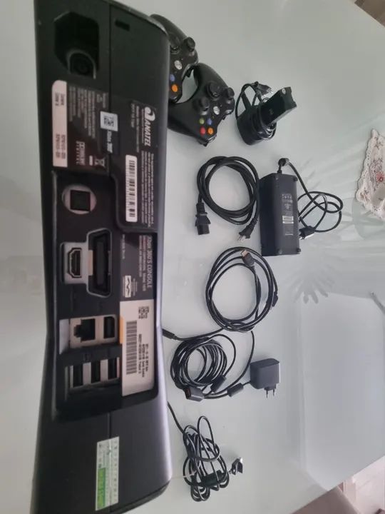 Xbox 360 ótimo estado com HD interno de 512Mb + módulo Kinect  - Foto 2