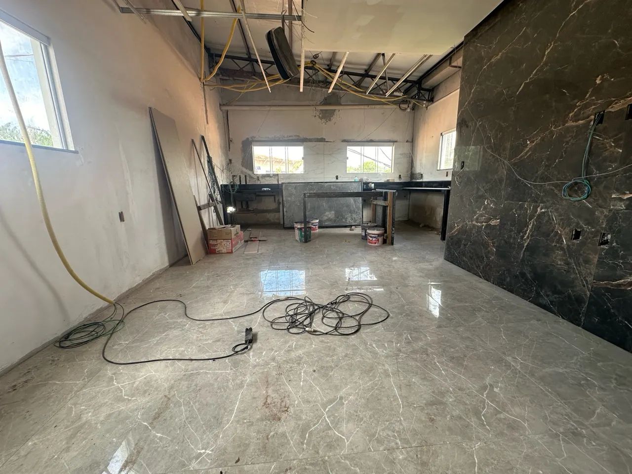 Alugo ou Vendo GALPÃO EM ICOARACI COM FINO ACABAMENTO - Foto 2