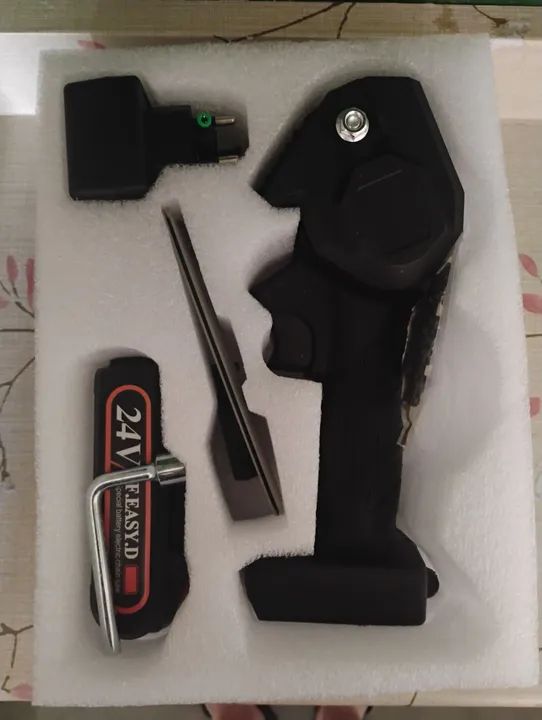 Mini motoserra elétrica  - Foto 2