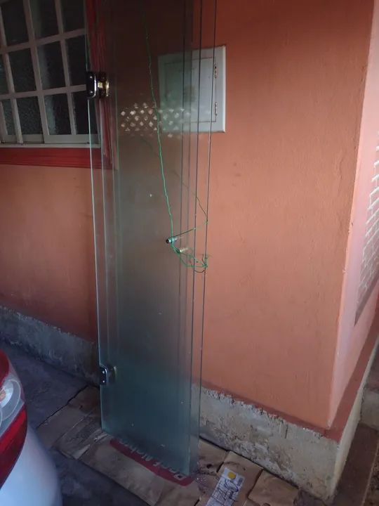 2 Box de vidro temperado para banheiro.